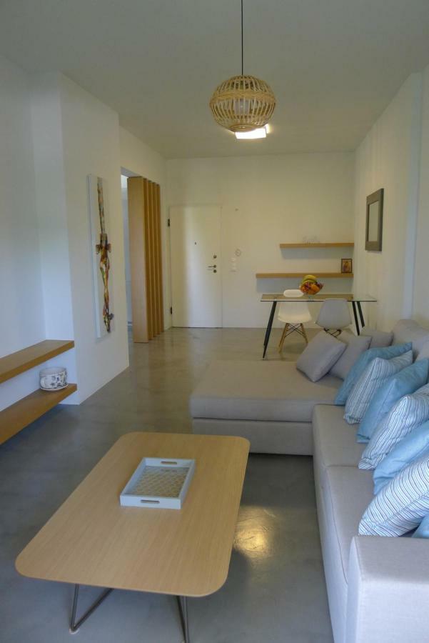 Deluxe Apartment In Vouliagmeni Athens Exterior photo